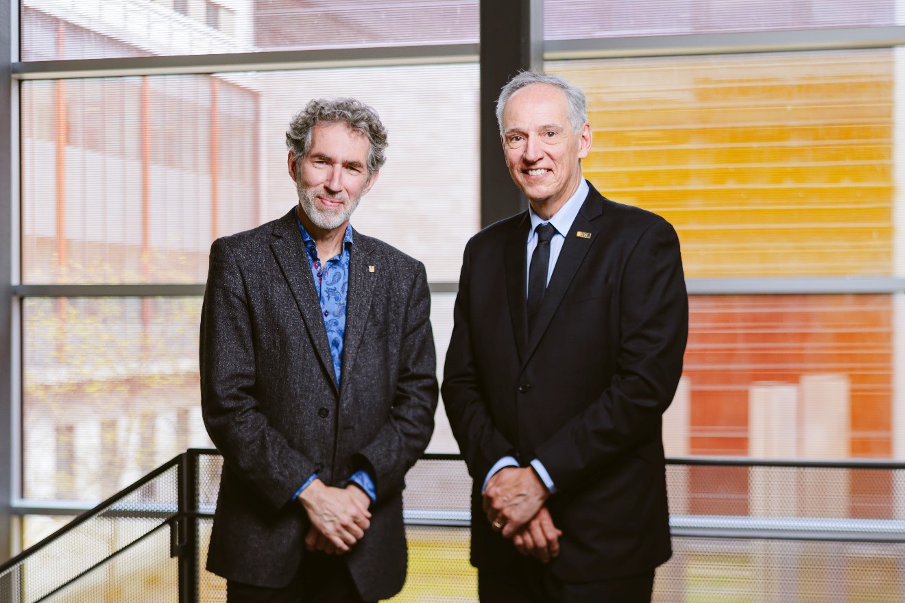 Dr Julien Poitras, doyen de la Faculté de médecine, et Dr Claude Topping