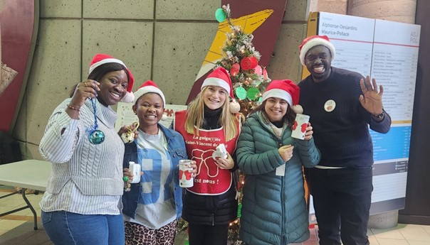 Des bénévoles engagés lors de la Guignolée 2025 sur le campus