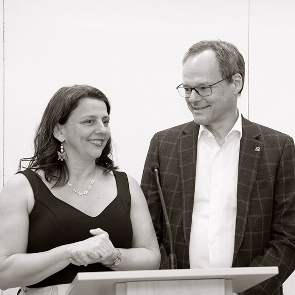 Martin Papillon et Chantal Dufresne, donatrice et donateur, et 63e membres Les Cent-Associés de l'Université Laval