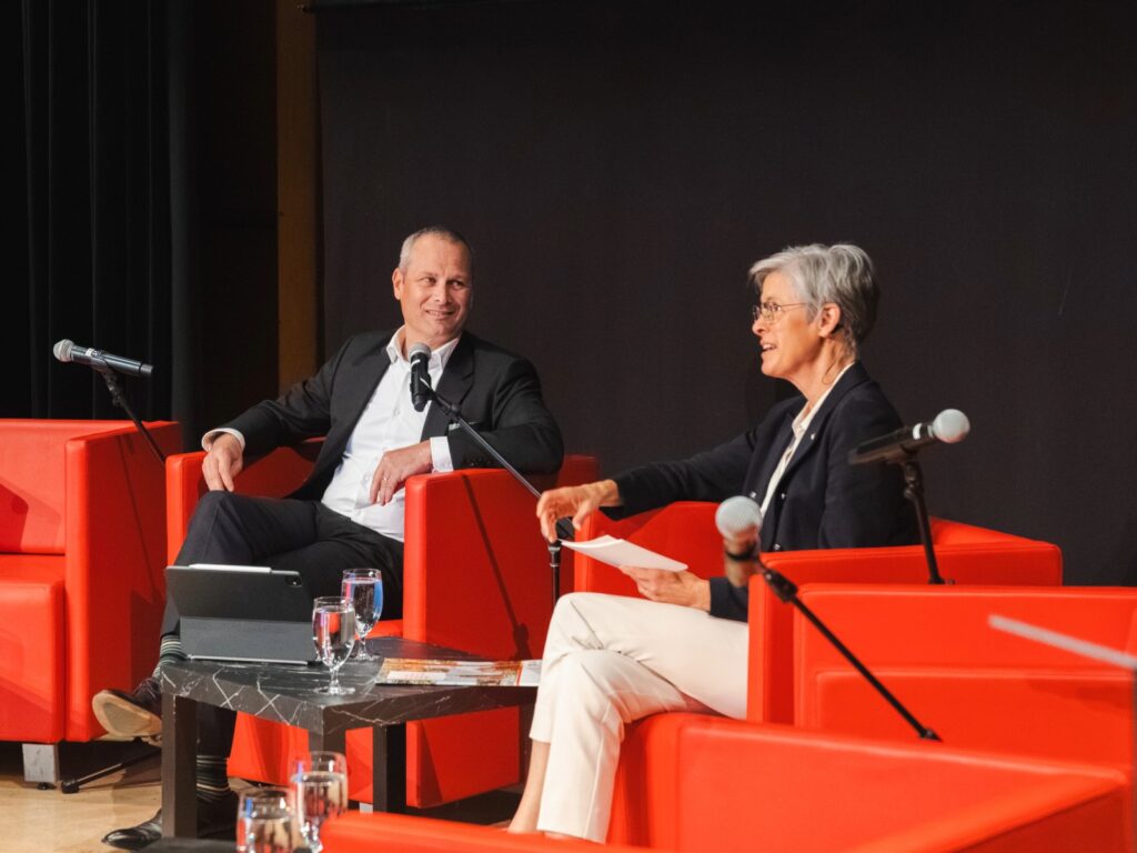 Denis Dubois, Président directeur général du Mouvement Desjardins et la rectrice de l'Université Laval, Sophie D'Amours.